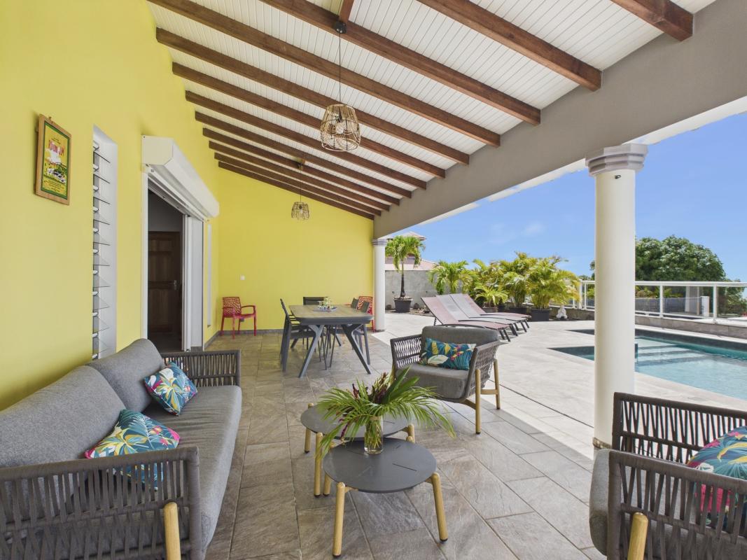 Location villa 3 chambre sainte luce - petit salon